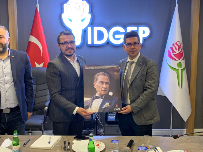 CHP’Lİ ADAYLAR: ISPARTA’DA DEĞİŞİME VE GELİŞİME İHTİYAÇ VAR!